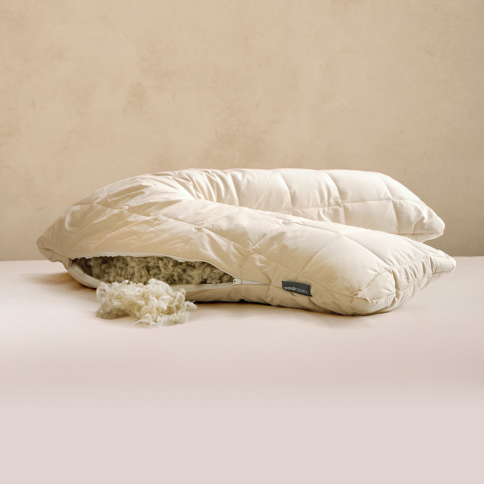 Deluxe V-Shaped Washable Wool Pillow