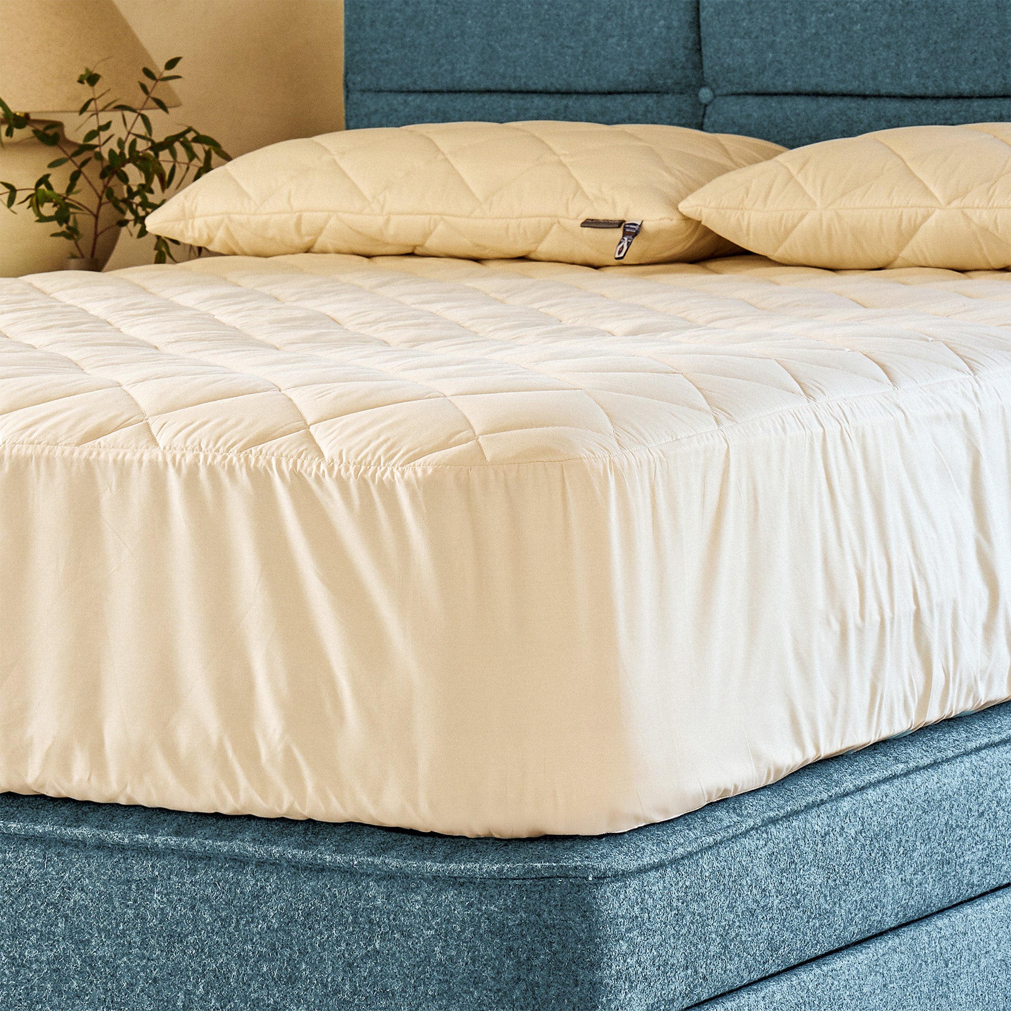 Deluxe Washable Waterproof Wool Mattress Protector